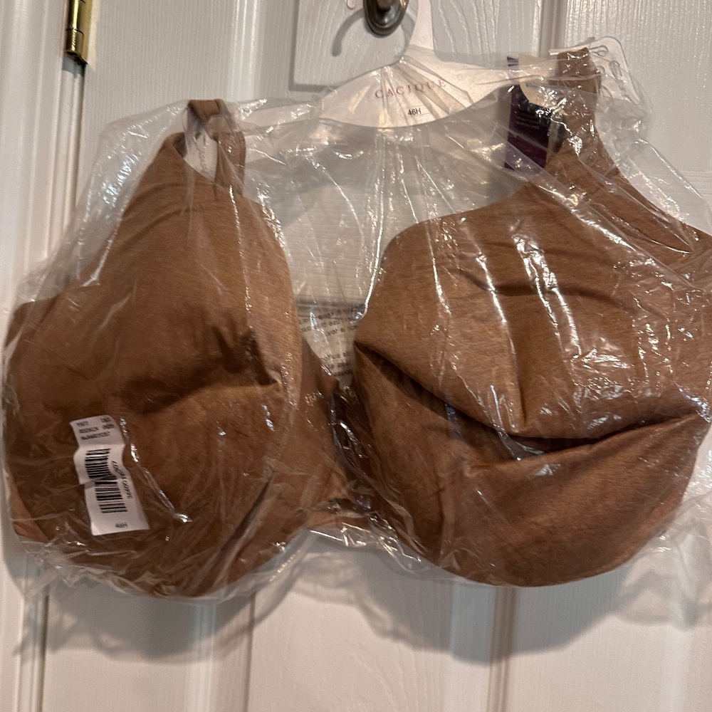 Cacique NWT still in bag coffee colored bra 46H